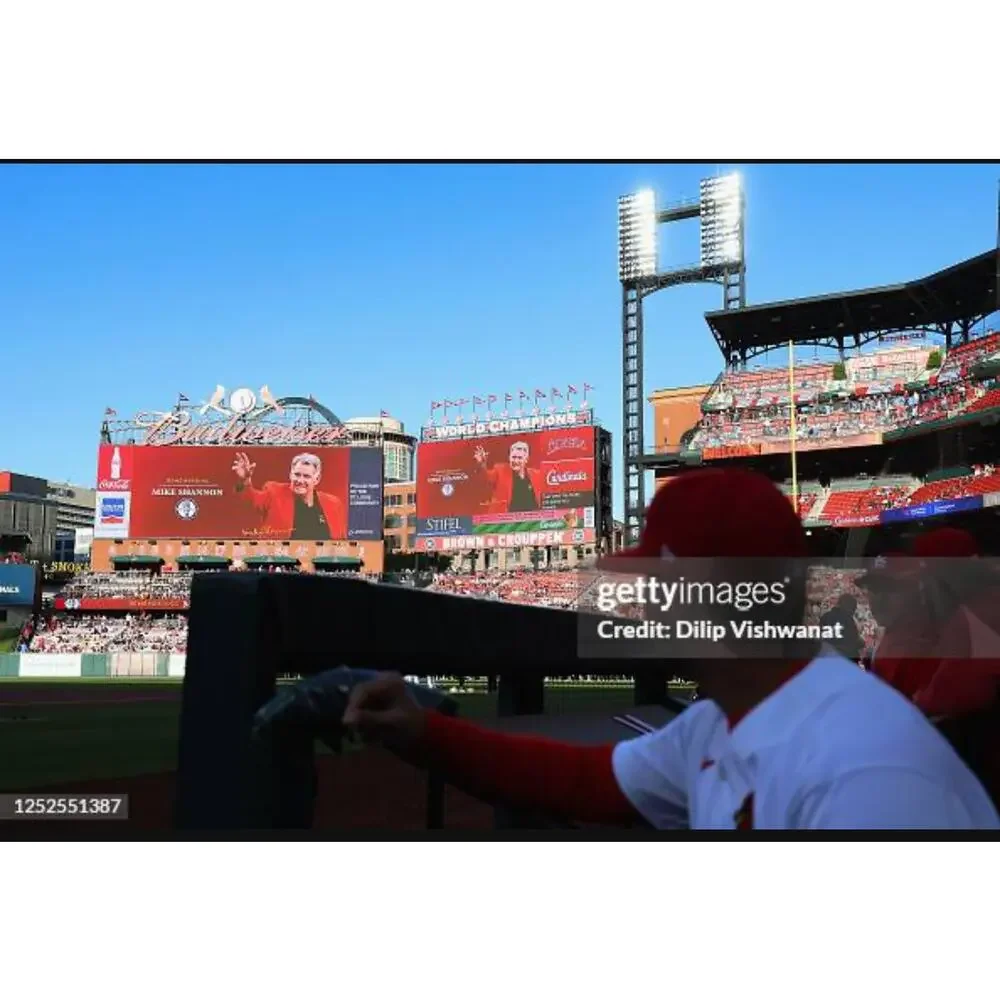 Campus Lifestyle MLB St Louis Cardinals Red Crewneck Women's T-Shirt Size L - Picture 8 of 8